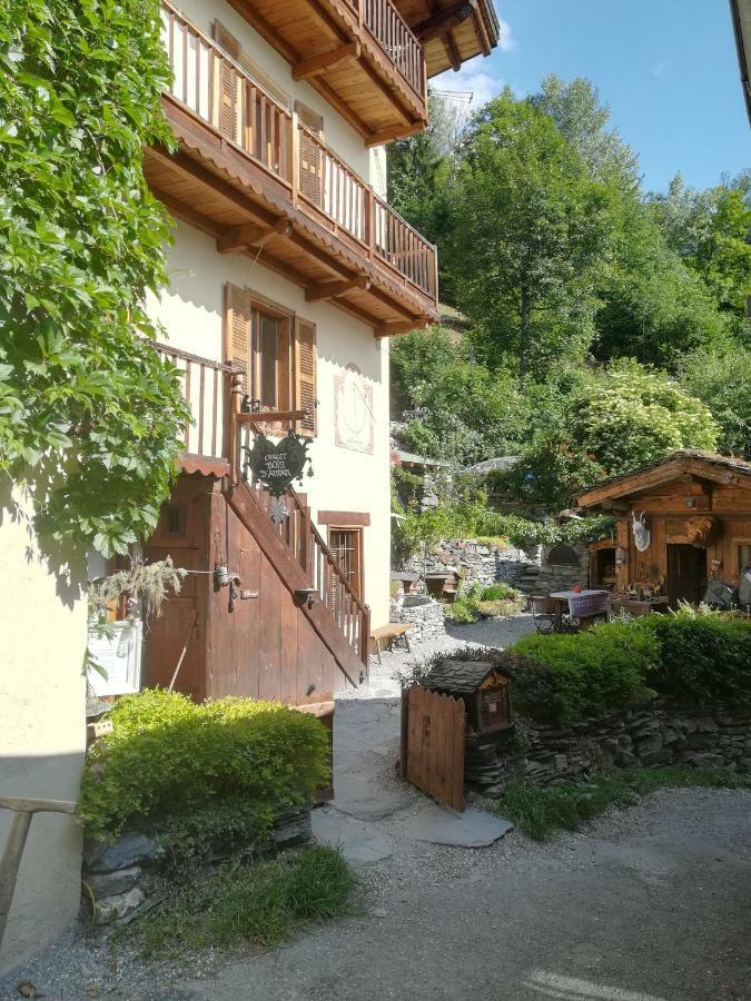 לינה וארוחת בוקר סנט-פואה-טארונטז Chalet Bois D'Antan מראה חיצוני תמונה